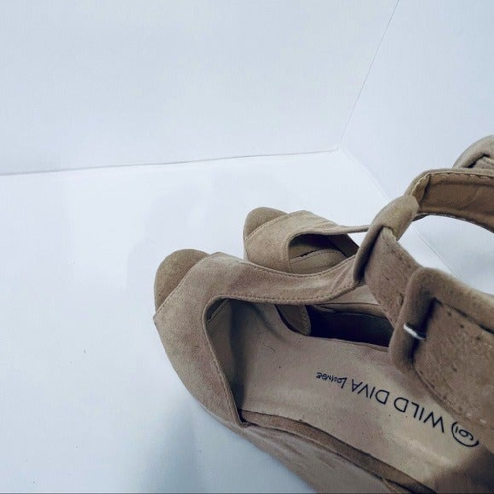 Wild‎ Diva Lounge Women's Nude Suede Wedge Sandals with Ankle Strap Size 6 - Picture 7 of 12